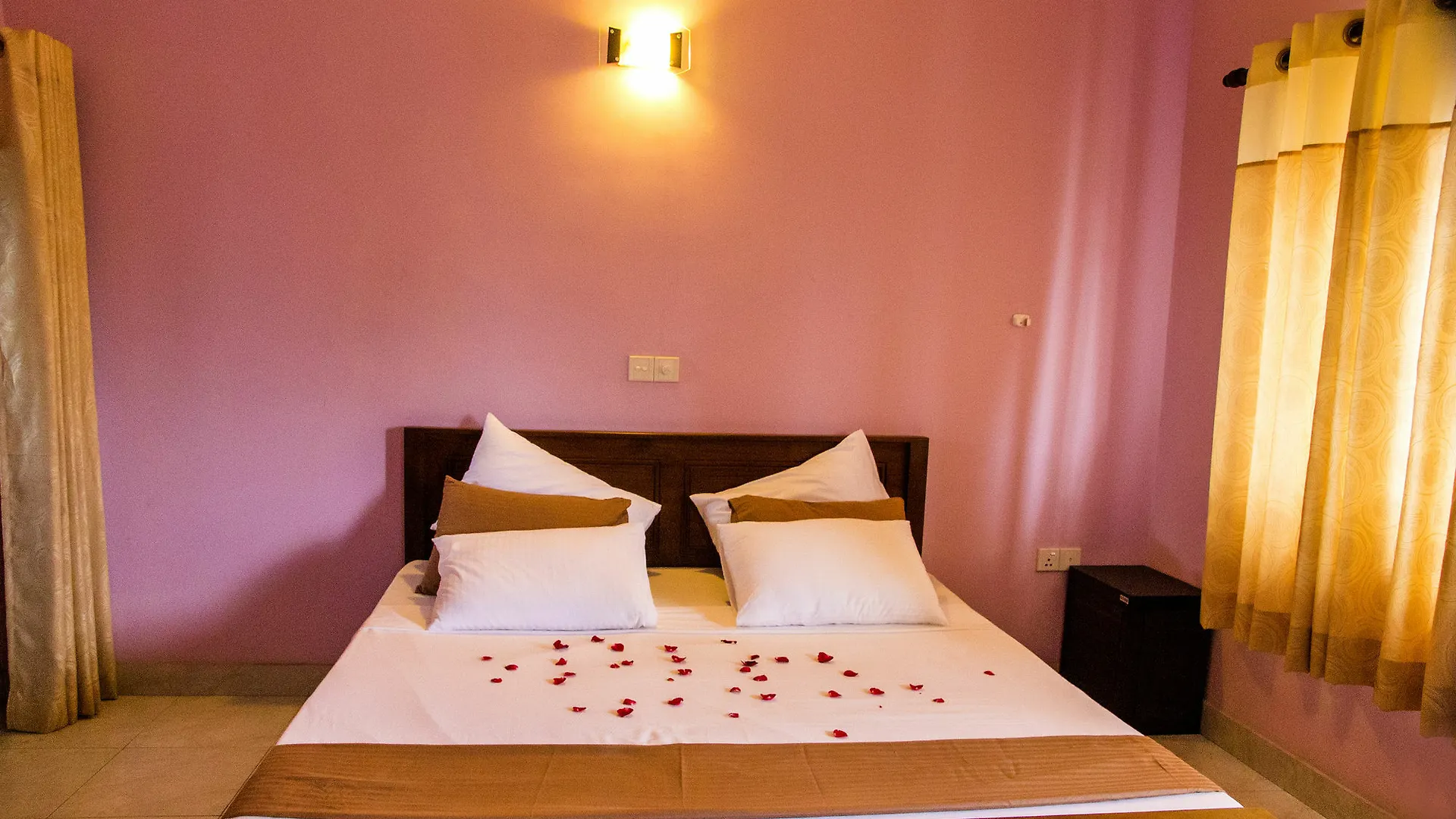 Bed & Breakfast Red Stone B&B Negombo