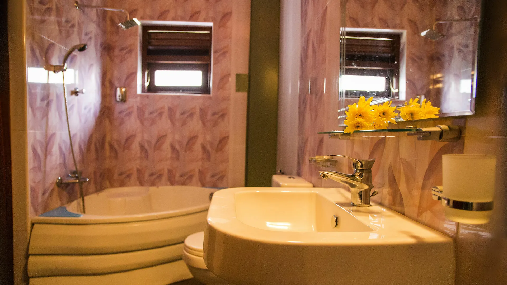 Bed & Breakfast Red Stone B&B Negombo